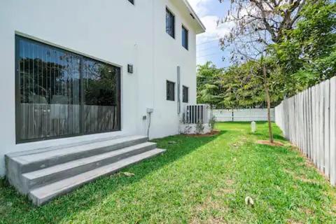 New Townhome Near Wilton/Las Olas/Beach Φορτ Λόντερντεϊλ Εξωτερικό φωτογραφία